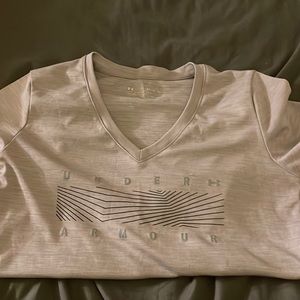 great workout shirt and it’s long